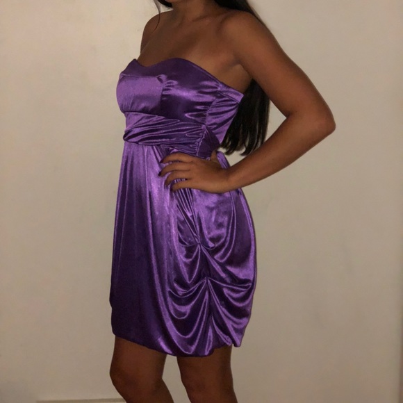 Homecoming / Prom Dress - Picture 2 of 3